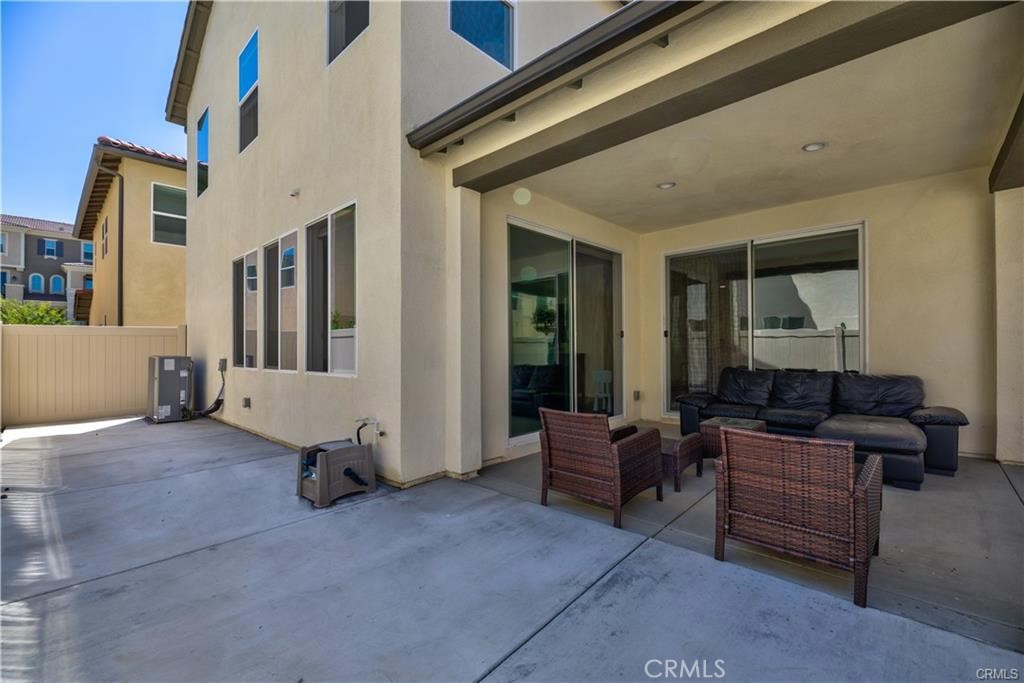 1124 Portola Oaks Drive
