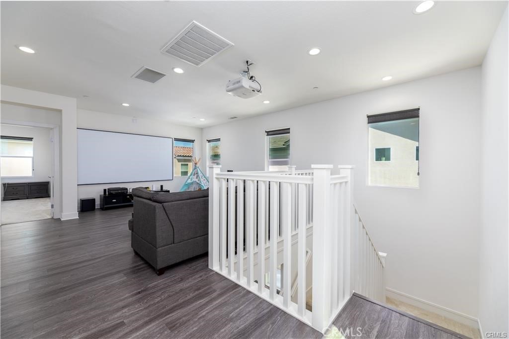 1124 Portola Oaks Drive