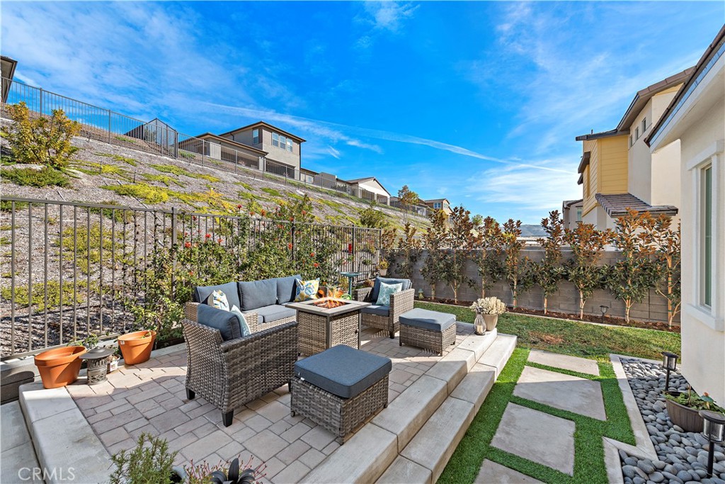 3572 IVY WAY