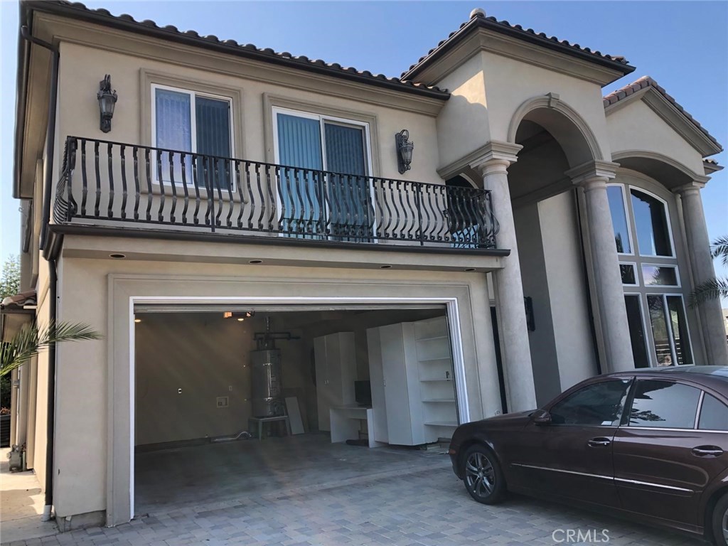 25231 De Salle Street