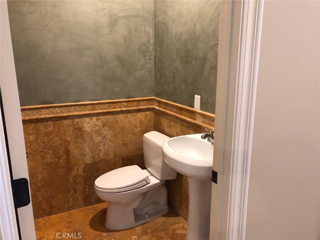 25231 De Salle Street