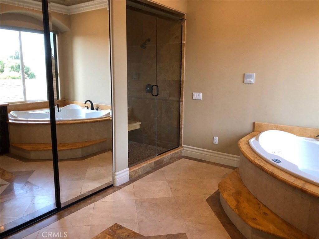 25231 De Salle Street