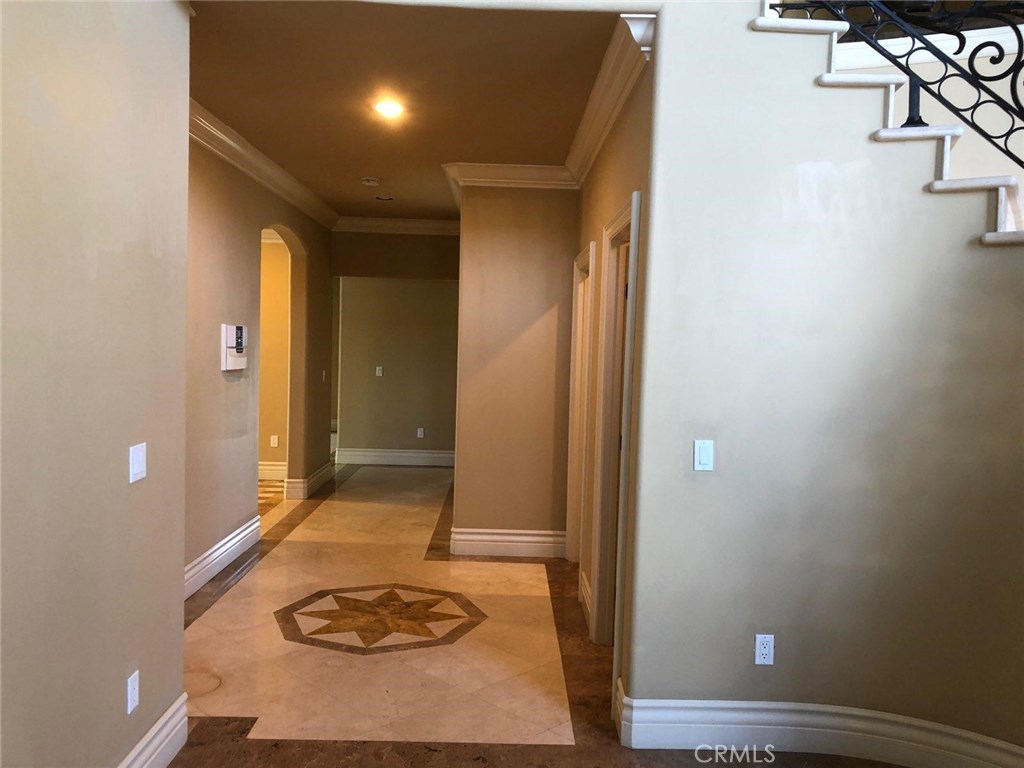 25231 De Salle Street