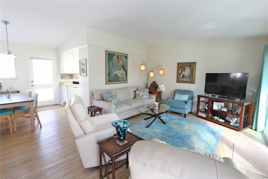 871 Avenida Sevilla C