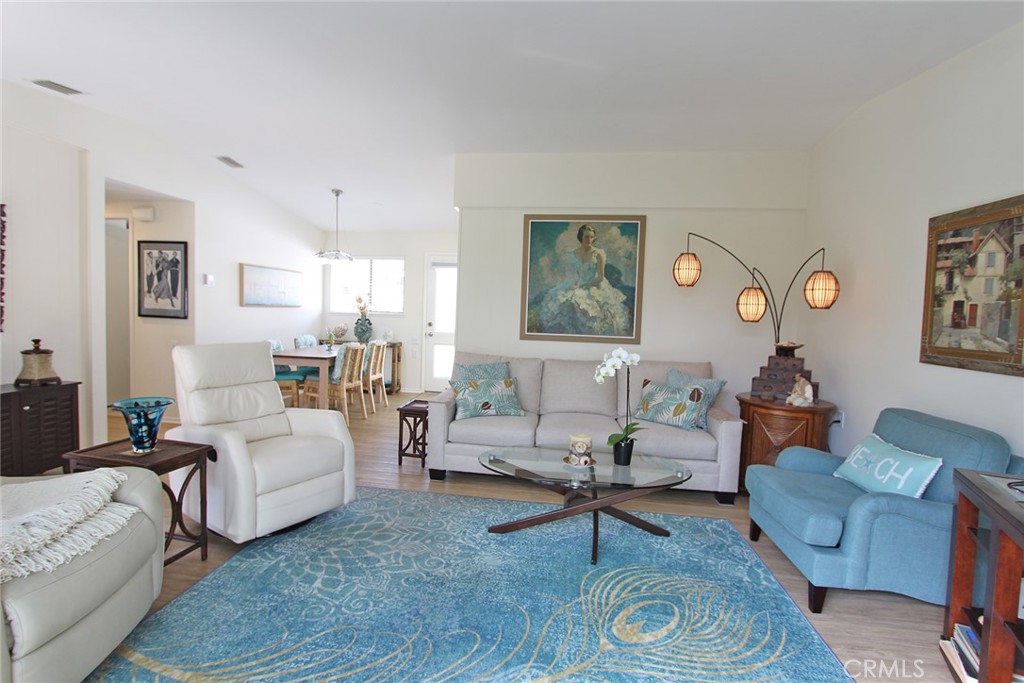 871 Avenida Sevilla C