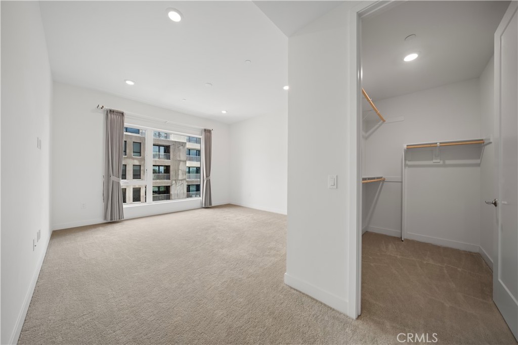 2510 Rivington