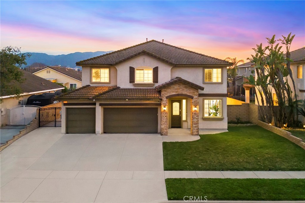 2120 Whitman Way