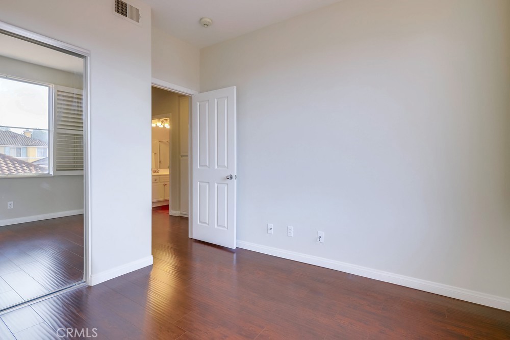 705 Marinella Aisle 118