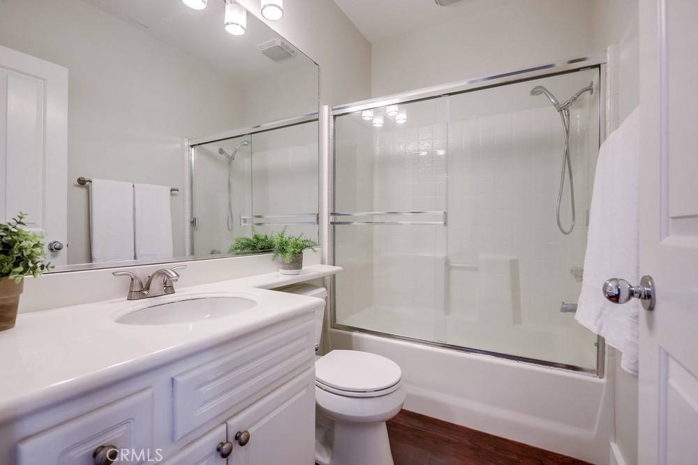 705 Marinella Aisle 118