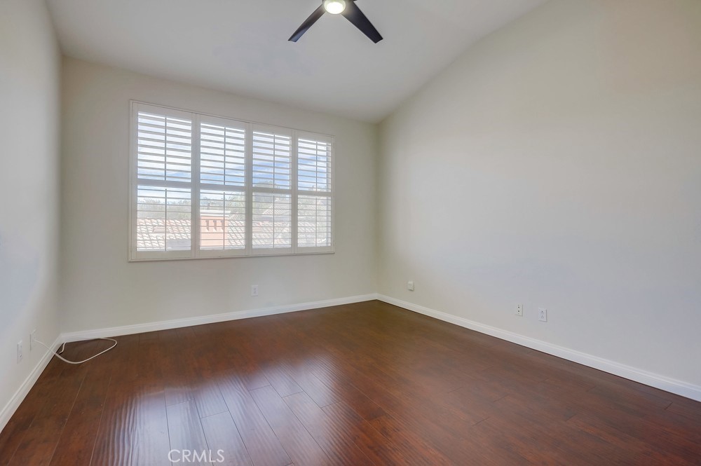 705 Marinella Aisle 118