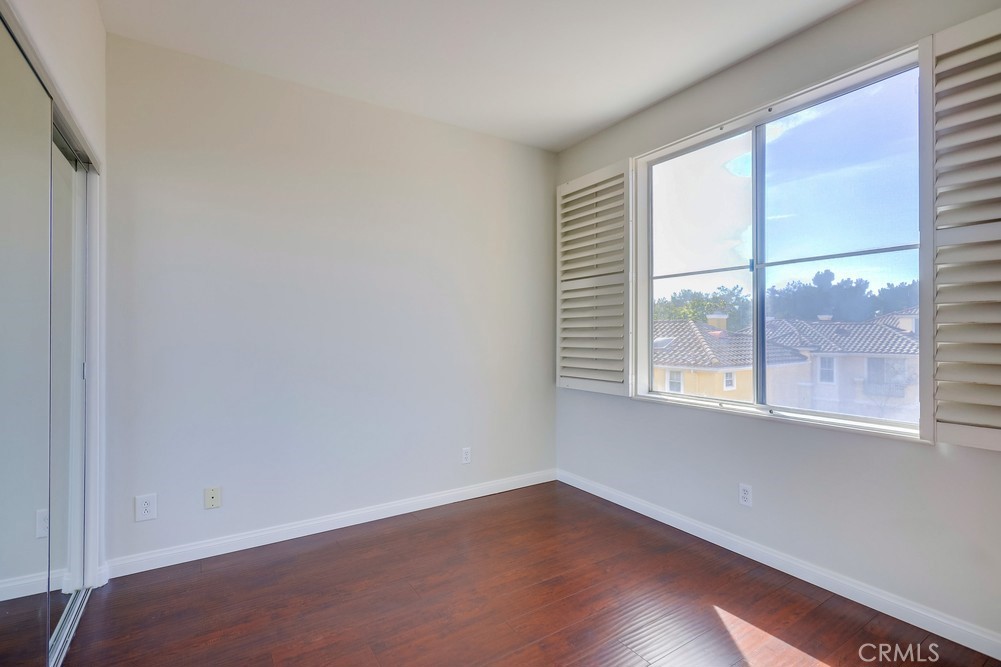 705 Marinella Aisle 118