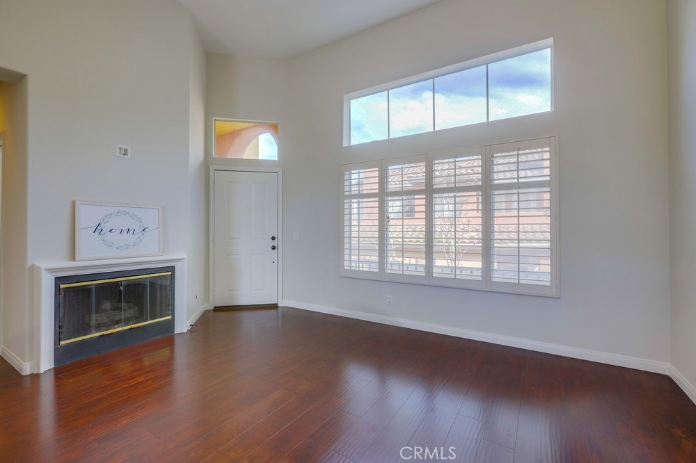 705 Marinella Aisle 118