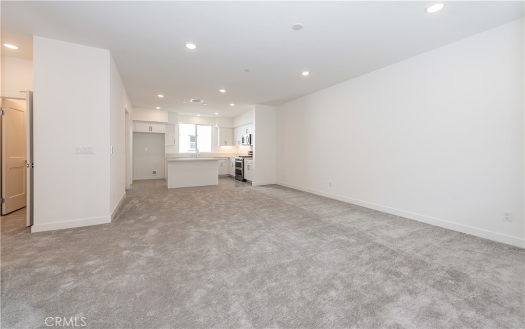 2317 W Broadway 46