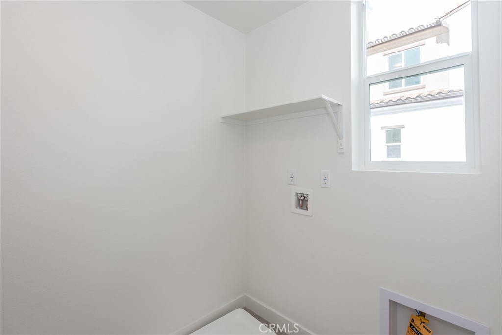 2317 W Broadway 46