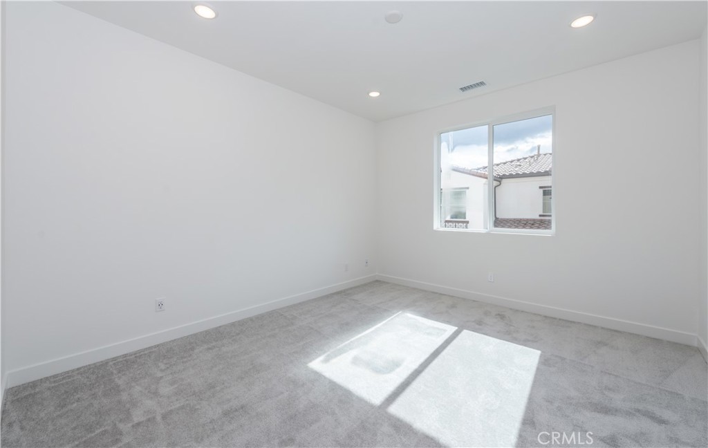 2317 W Broadway 46