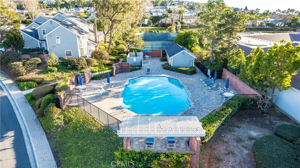 2766 Hillside Drive 16