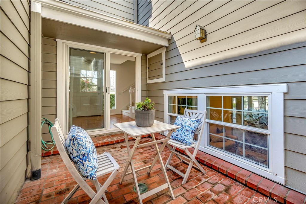 2766 Hillside Drive 16