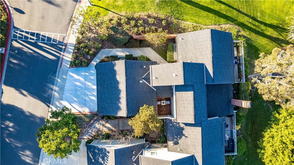 2766 Hillside Drive 16