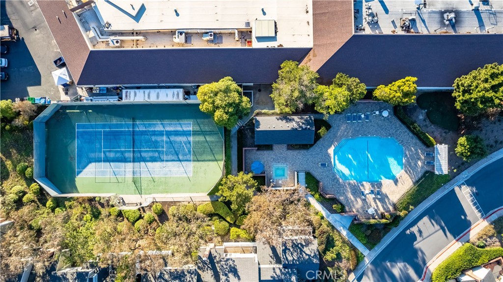 2766 Hillside Drive 16