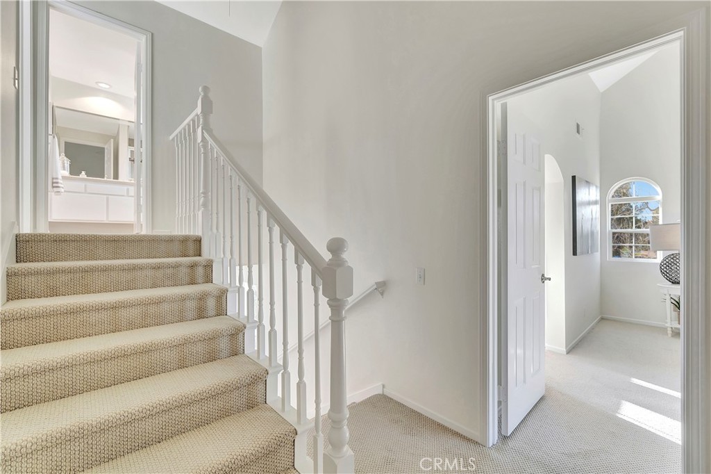 2766 Hillside Drive 16