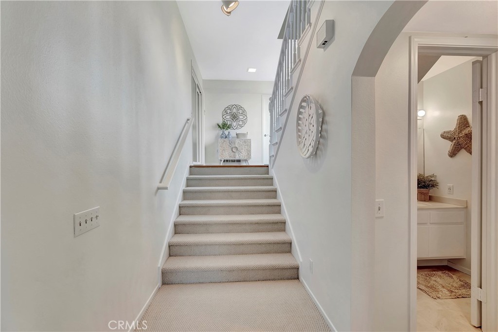 2766 Hillside Drive 16