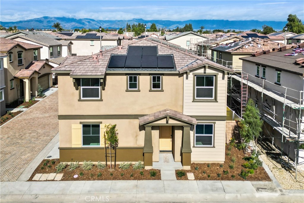 643 E Joseph Privado