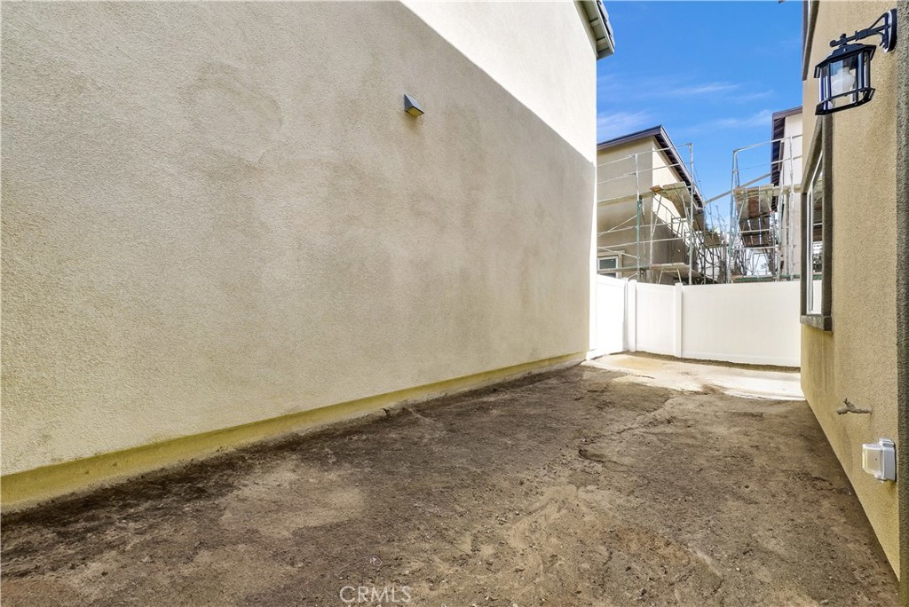 643 E Joseph Privado