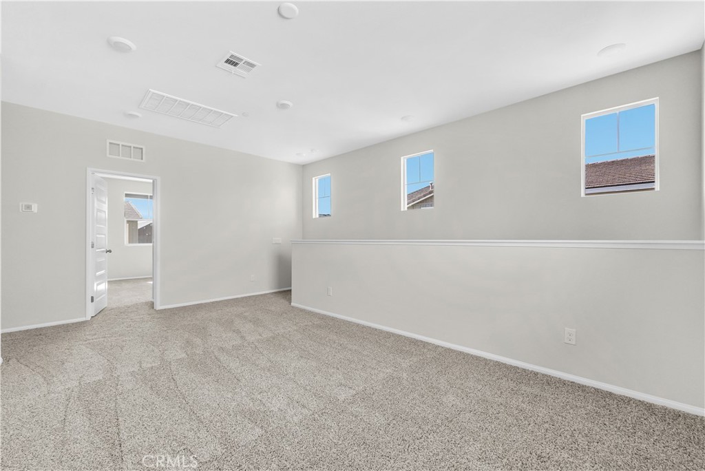 643 E Joseph Privado