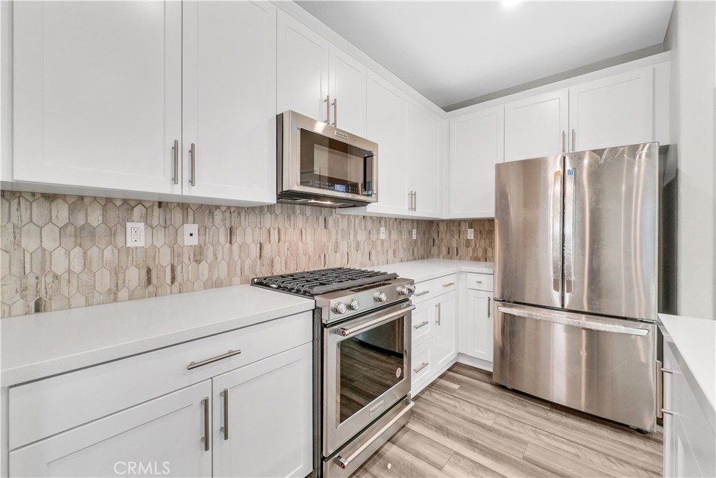 643 E Joseph Privado