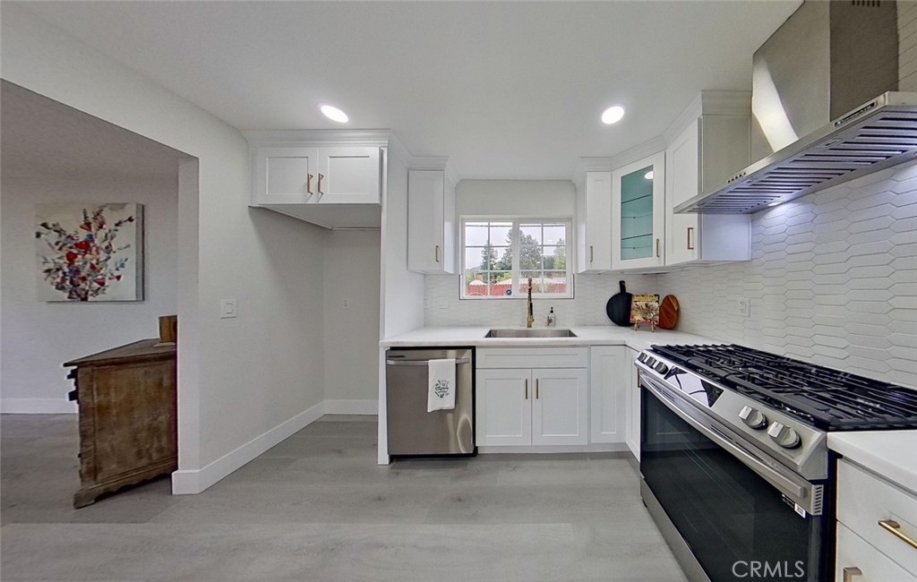 2635 Genola Drive