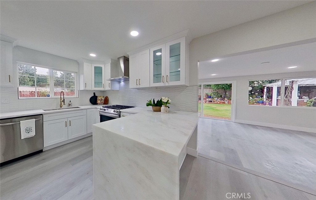 2635 Genola Drive