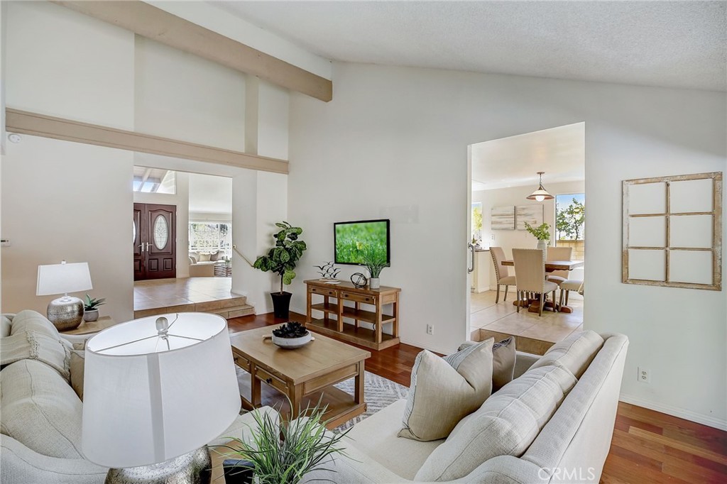 3221 Falcon Ridge Road