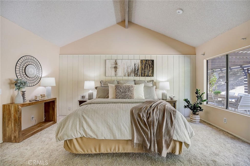 3221 Falcon Ridge Road