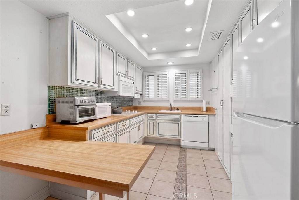 626 Avenida Sevilla Q