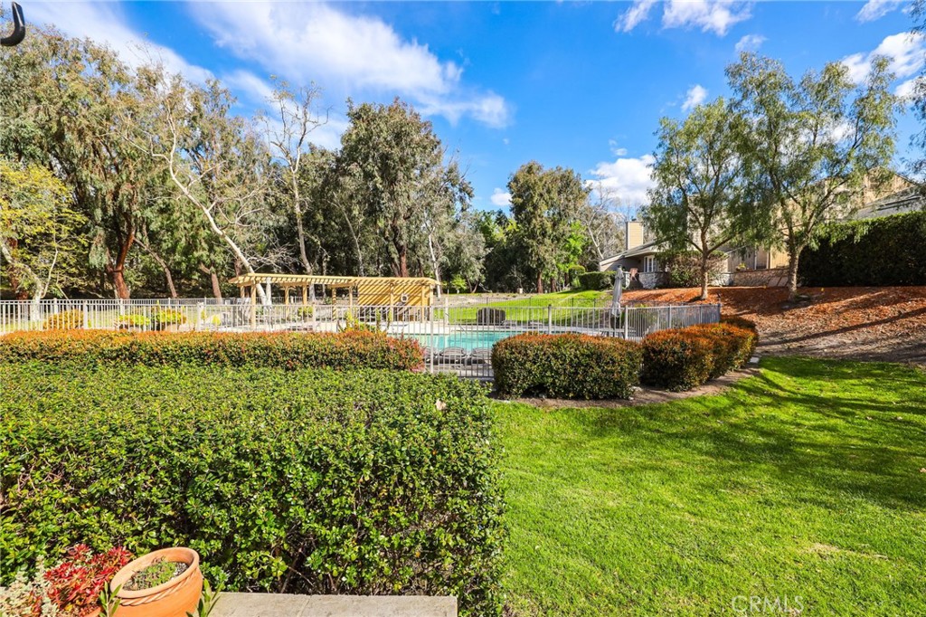 23551 Avenida La Caza 131