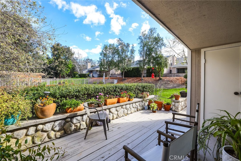 23551 Avenida La Caza 131