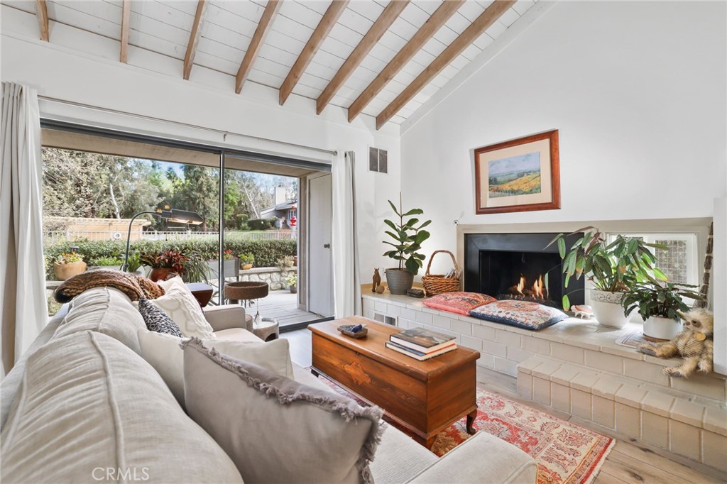 23551 Avenida La Caza 131