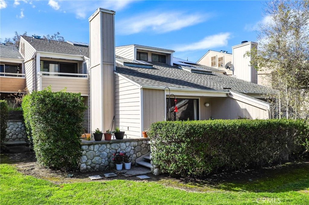 23551 Avenida La Caza 131