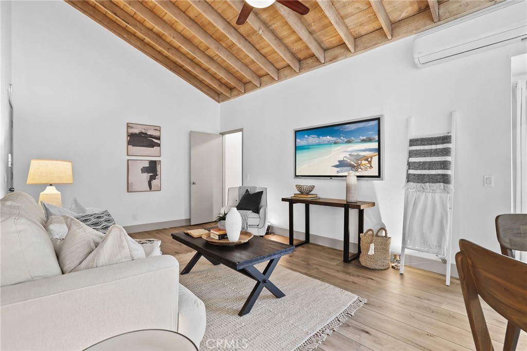 23551 Avenida La Caza 131