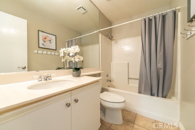 1176 S Country Glen Way