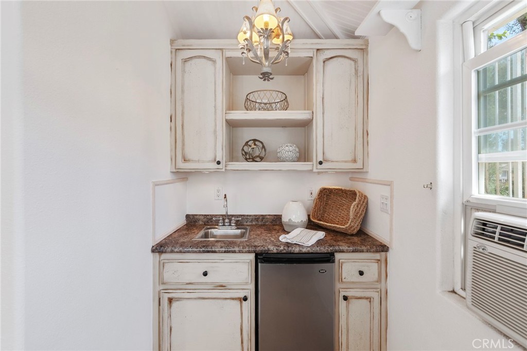 21730 Thistledown Circle