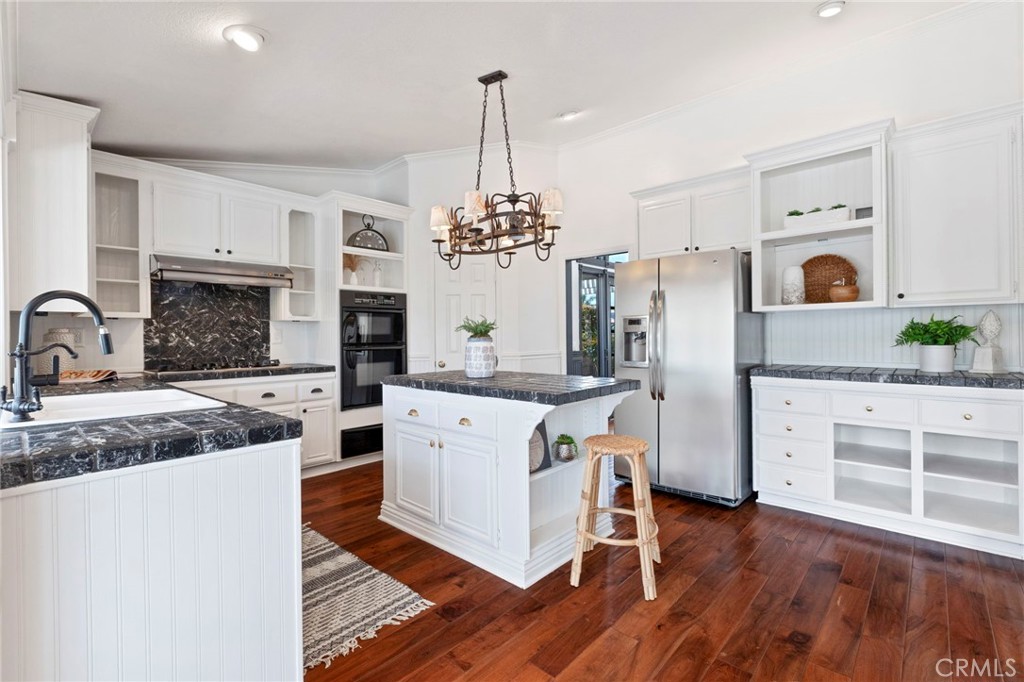 21730 Thistledown Circle