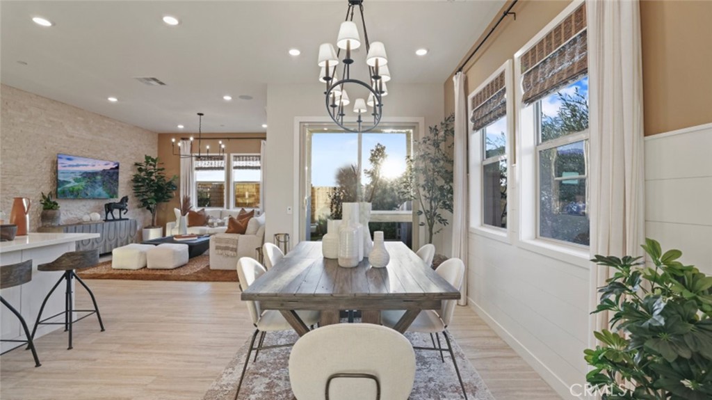 1245 Hollyleaf Terrace