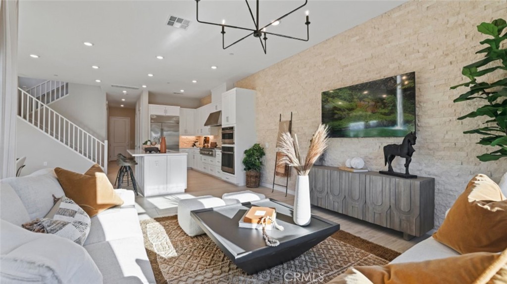 1245 Hollyleaf Terrace