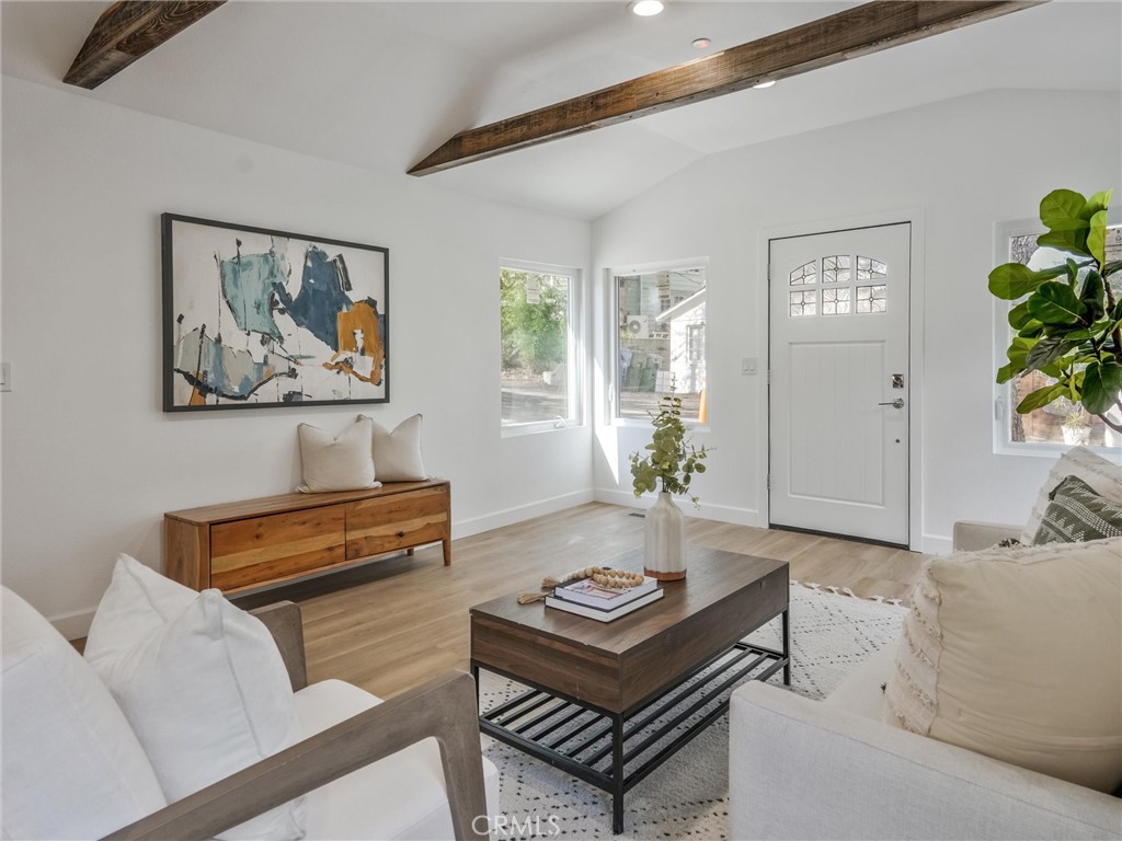 44 Vista Circle Drive