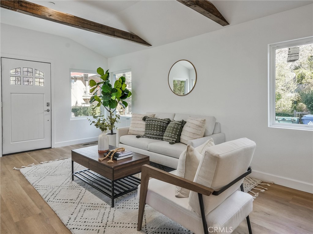 44 Vista Circle Drive