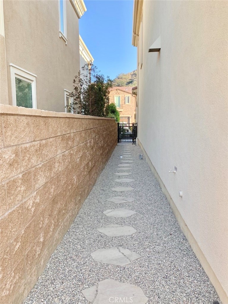 20409 W Esmerelda Lane