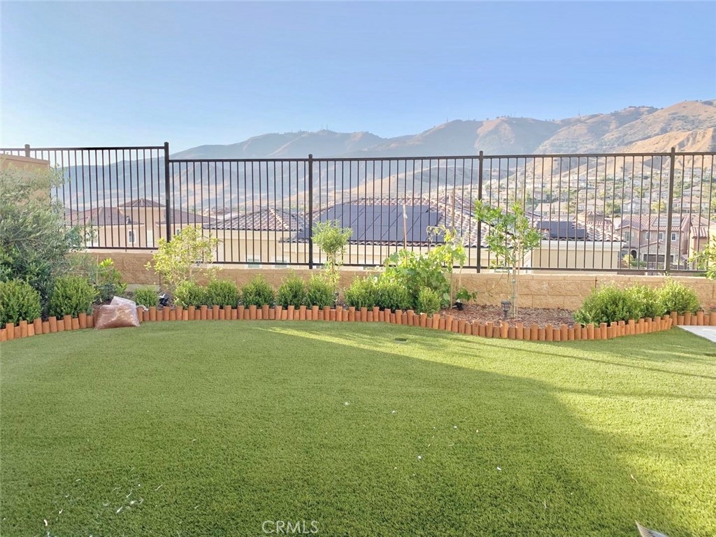 20409 W Esmerelda Lane