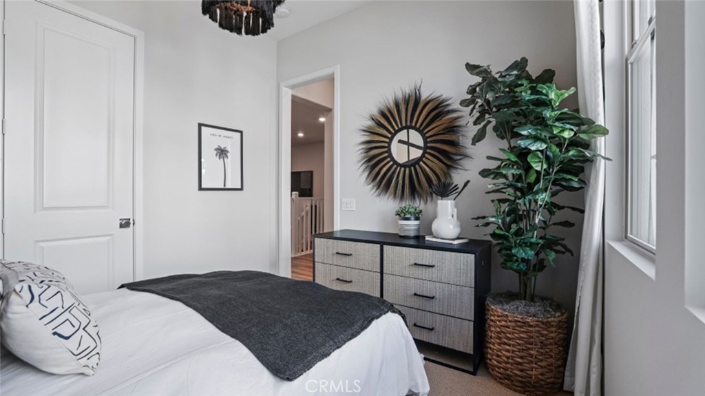 1295 Hollyleaf Terrace