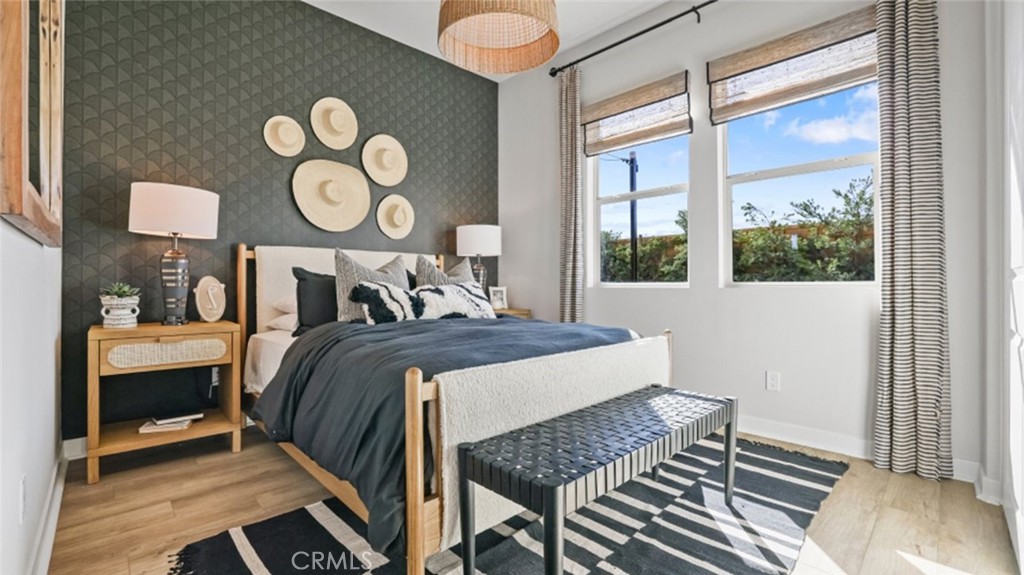 1295 Hollyleaf Terrace